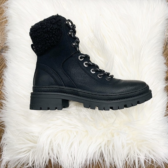 Steve Madden Keystone Boot faux fur lace up ✅ - Picture 9 of 10